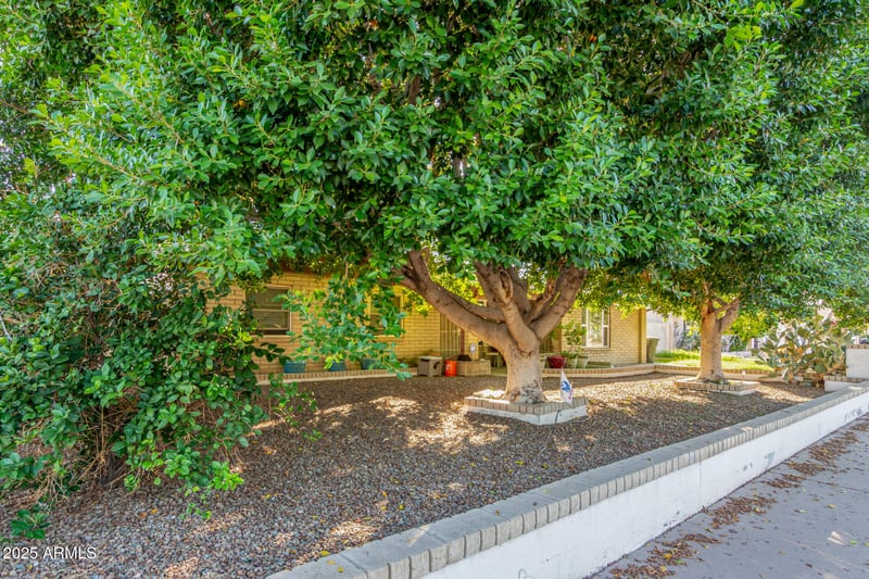 3809 Rue De Lamour Ave, Phoenix, AZ 85029