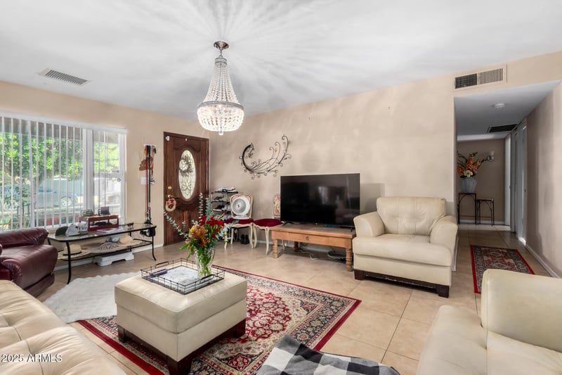 3809 Rue De Lamour Ave, Phoenix, AZ 85029