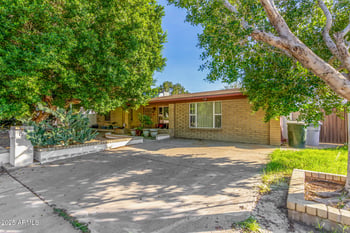 3809 Rue De Lamour Ave, Phoenix, AZ 85029