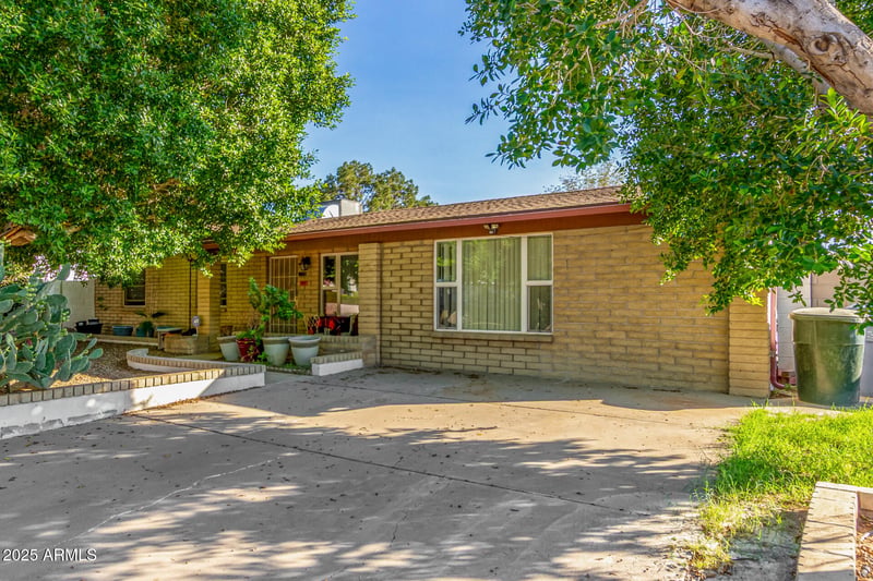3809 Rue De Lamour Ave, Phoenix, AZ 85029