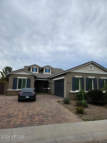 381 Bellerive Pl, Chandler, AZ 85249
