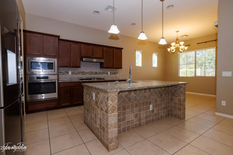 381 Bellerive Pl, Chandler, AZ 85249