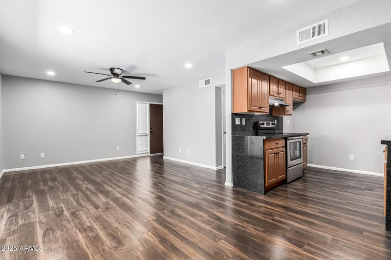 3810 Maryvale Pw #2020, Phoenix, AZ 85031