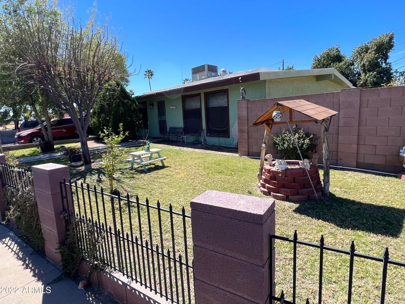 3810 N 47th Dr, Phoenix, AZ 85031