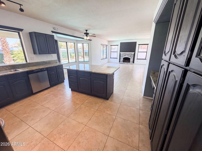 3810 Wintergreen Way, Avondale, AZ 85392