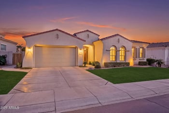 3811 San Mateo Way, Chandler, AZ 85249