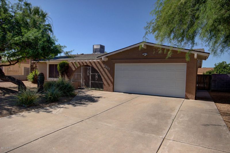 3811 W Anderson Dr, Glendale, AZ 85308