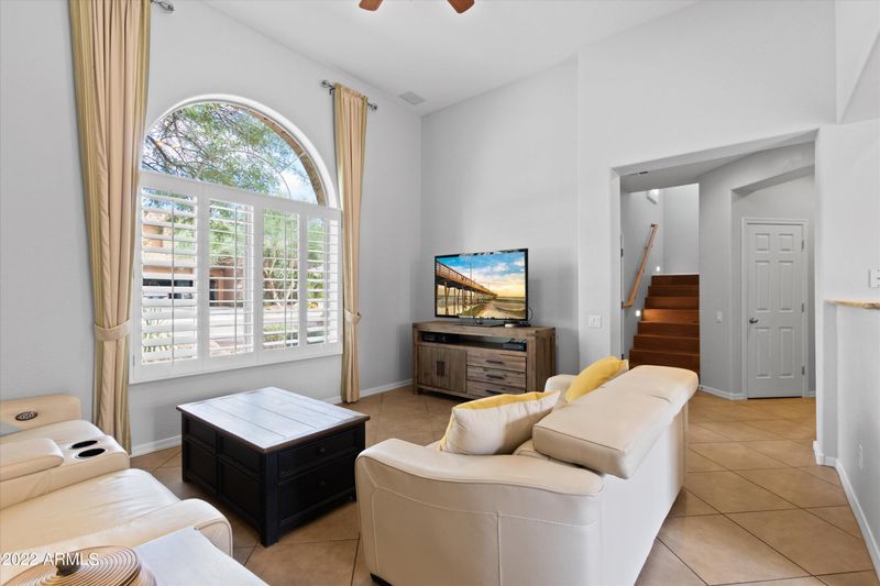 3812 E Ember Glow Way, Phoenix, AZ 85050