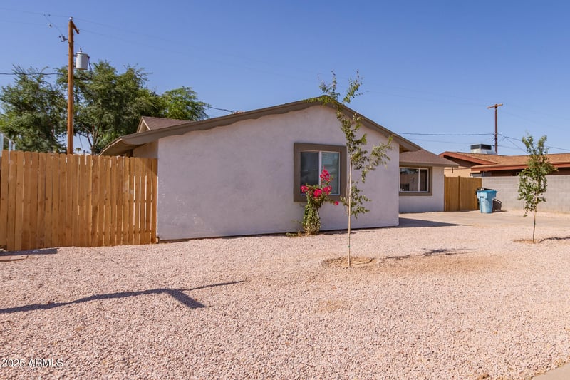 3812 Seldon Ln, Phoenix, AZ 85051