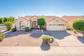 3813 Desert Flower Ln, Phoenix, AZ 85044