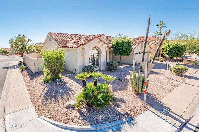 3813 E Desert Flower Ln, Phoenix, AZ 85044