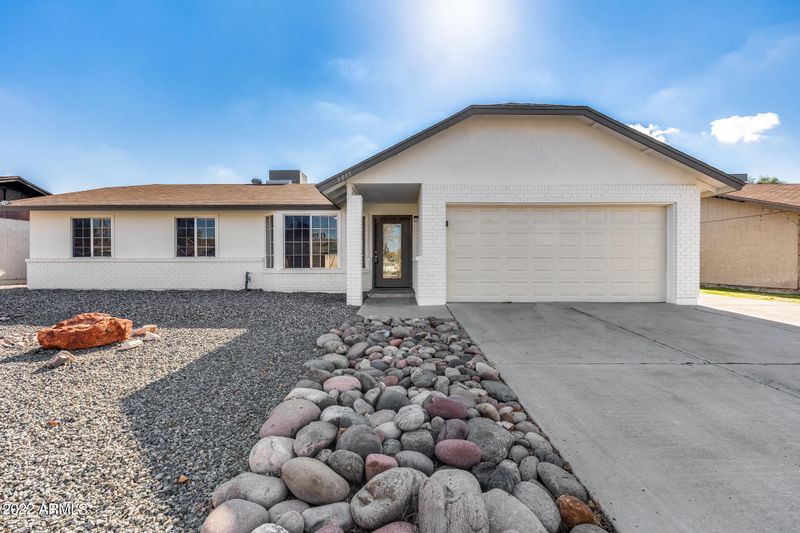 3813 E Holmes Ave, Mesa, AZ 85206
