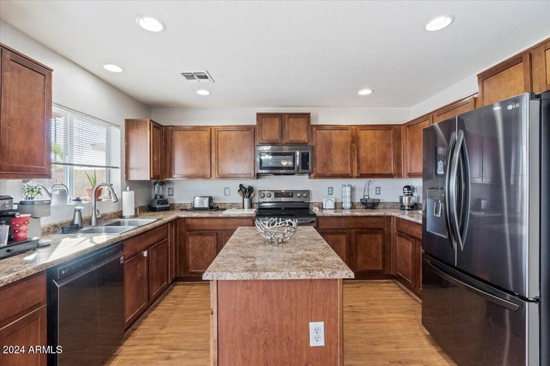 3813 Sierrita Rd, San Tan Valley, AZ 85143