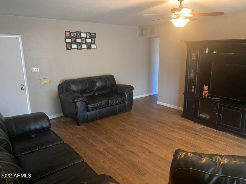 3813 W Rovey Ave, Phoenix, AZ 85019