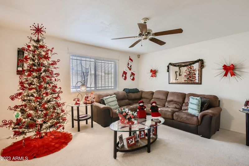 3814 W Davidson Ln, Phoenix, AZ 85051