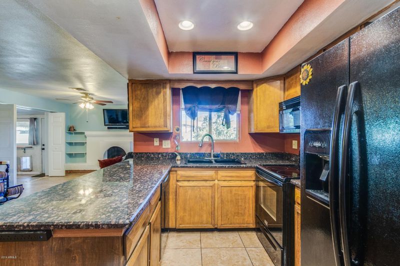 3814 W Eva St, Phoenix, AZ 85051