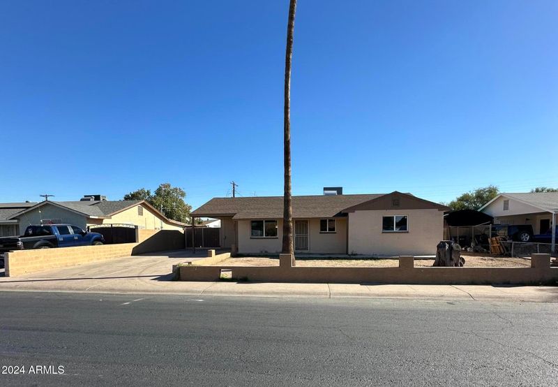 3815 N 79th Ave, Phoenix, AZ 85033
