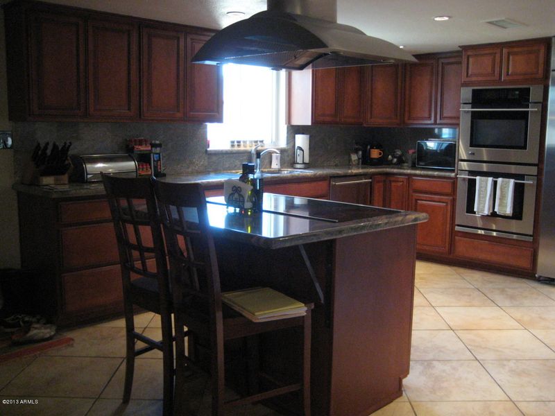 3815 W Morrow Dr, Glendale, AZ 85308