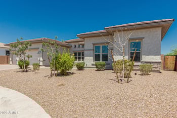 3816 White Feather Ln, Phoenix, AZ 85083