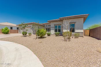 3816 White Feather Ln, Phoenix, AZ 85083