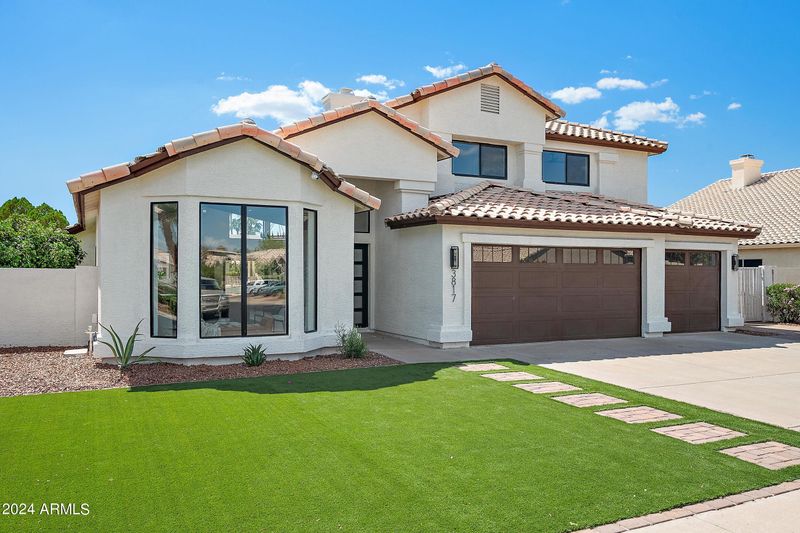3817 E Hiddenview Dr, Phoenix, AZ 85048
