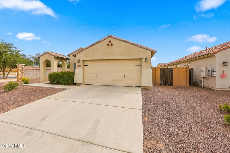 3817 S 185th Dr, Goodyear, AZ 85338