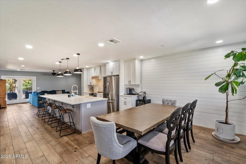 3818 32nd Pl, Phoenix, AZ 85018