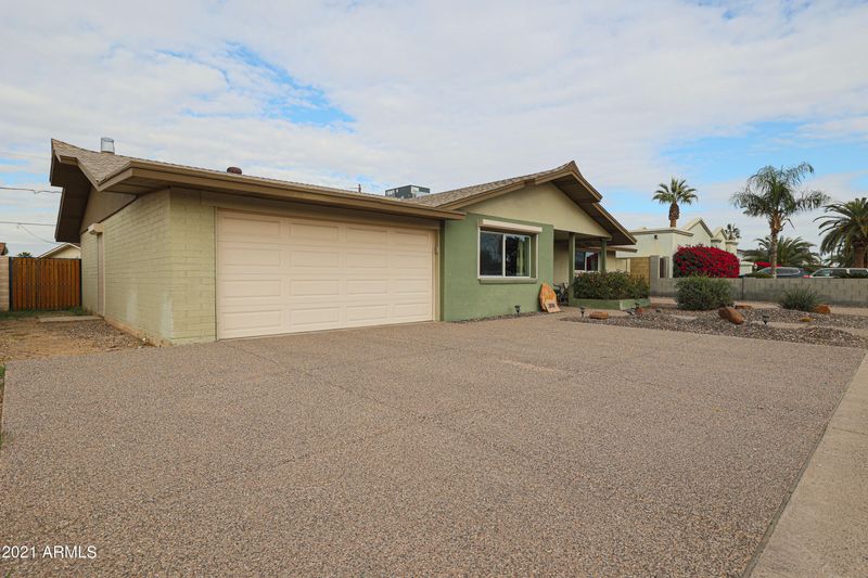 3818 E Shea Blvd, Phoenix, AZ 85028