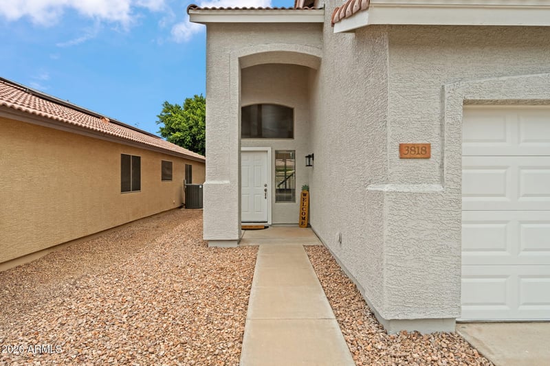 3818 W Fallen Leaf Ln, Glendale, AZ 85310