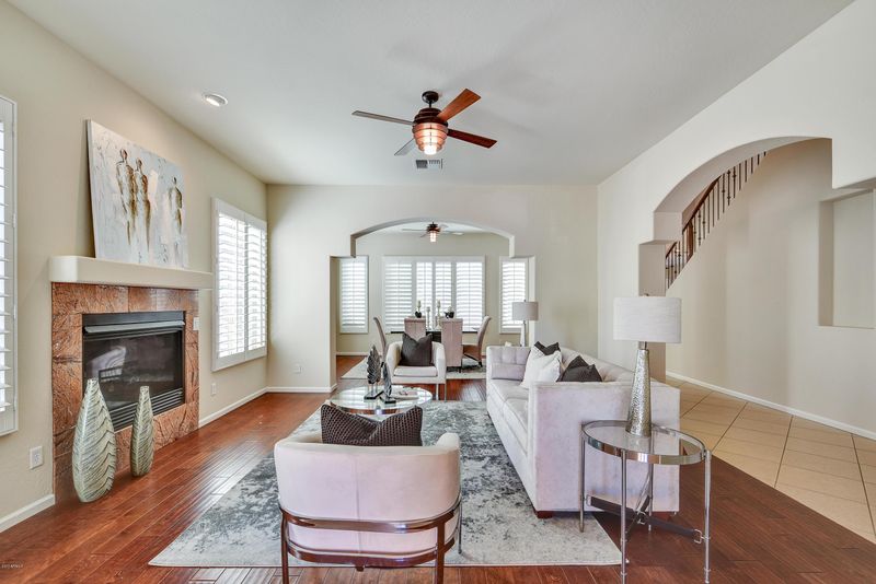 3819 E Daley Ln, Phoenix, AZ 85050