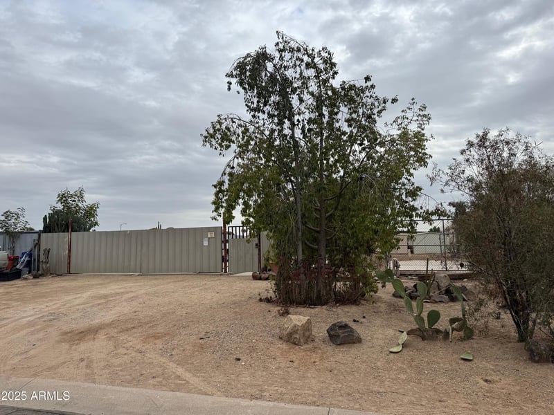 3819 Lone Cactus Dr #408, Glendale, AZ 85308