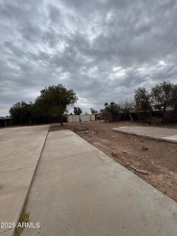 3819 Lone Cactus Dr #408, Glendale, AZ 85308