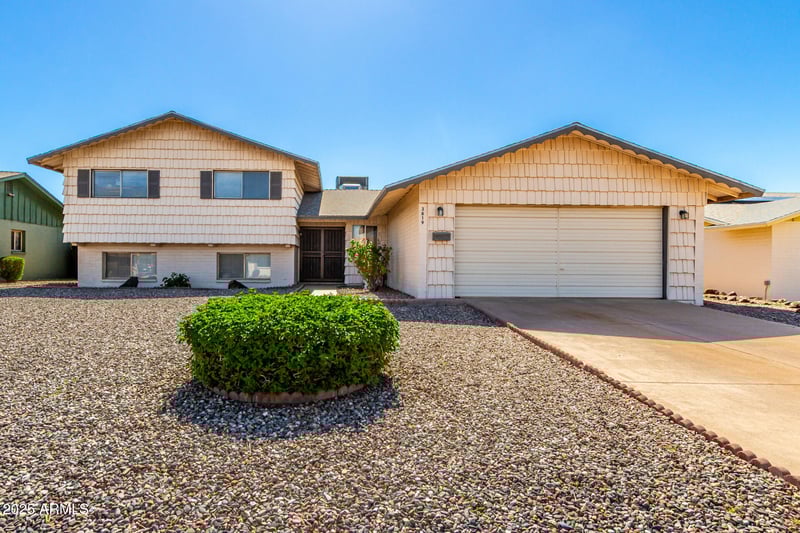 3819 Mauna Loa Ln, Phoenix, AZ 85053