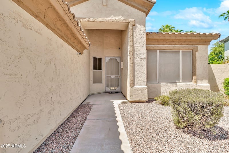 382 Ashley Dr, Chandler, AZ 85225