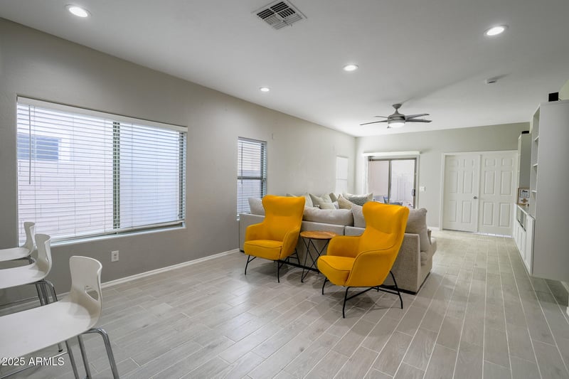 382 Maddison St, San Tan Valley, AZ 85140