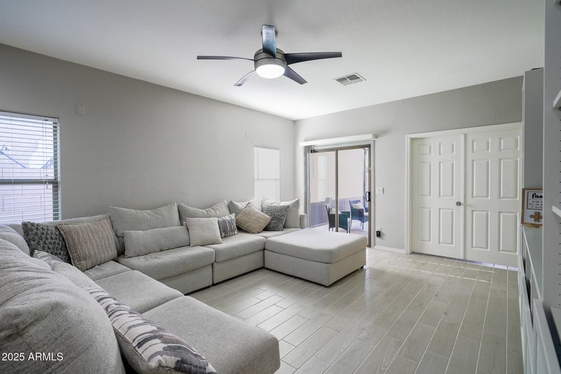 382 Maddison St, San Tan Valley, AZ 85140