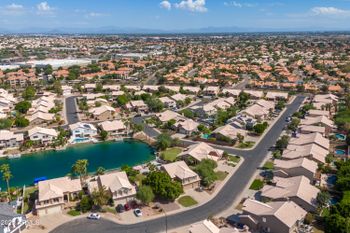 3820 E Amberwood Dr, Phoenix, AZ 85048