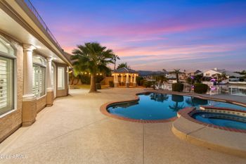 3820 E Amberwood Dr, Phoenix, AZ 85048