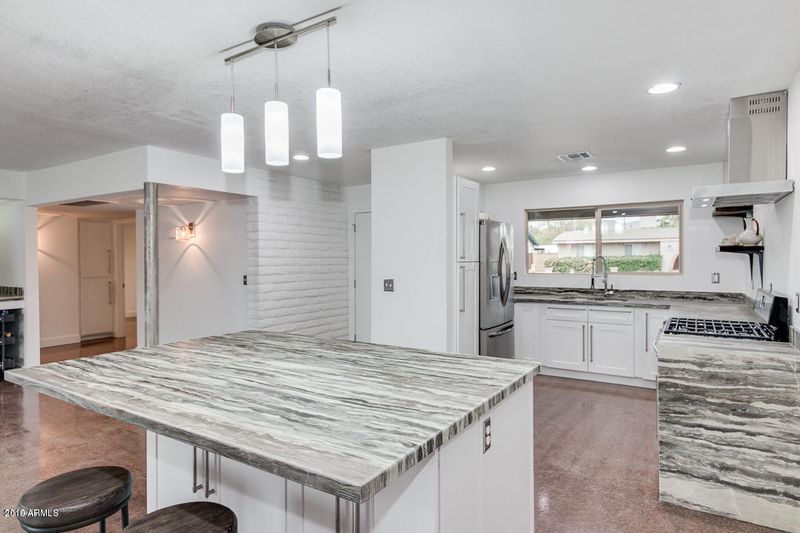3820 E Cortez St, Phoenix, AZ 85028