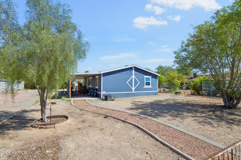 3820 W Lone Cactus Dr, Glendale, AZ 85308