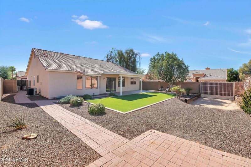 3820 W Questa Dr, Glendale, AZ 85310
