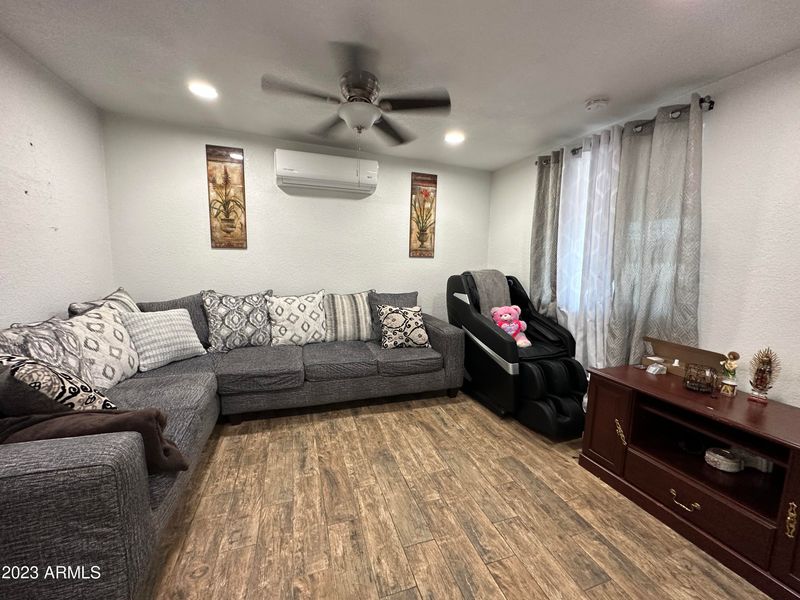 3820 W Roosevelt St, Phoenix, AZ 85009