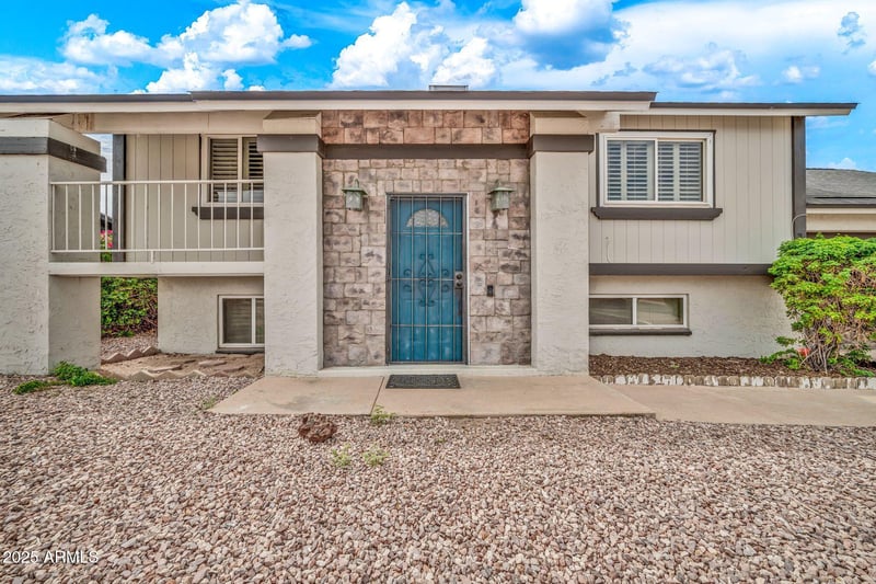 3821 Danbury Dr, Glendale, AZ 85308
