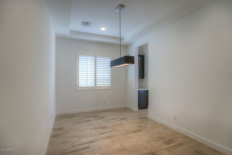 3821 E Horseshoe Pl, Chandler, AZ 85249