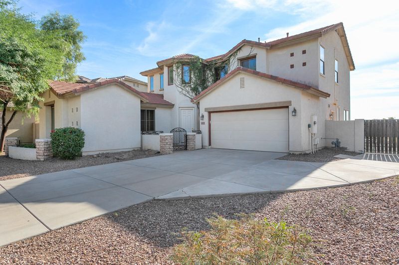 3821 E Packard Dr, Gilbert, AZ 85298