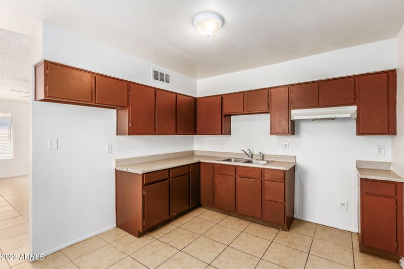 3821 W Grant St, Phoenix, AZ 85009