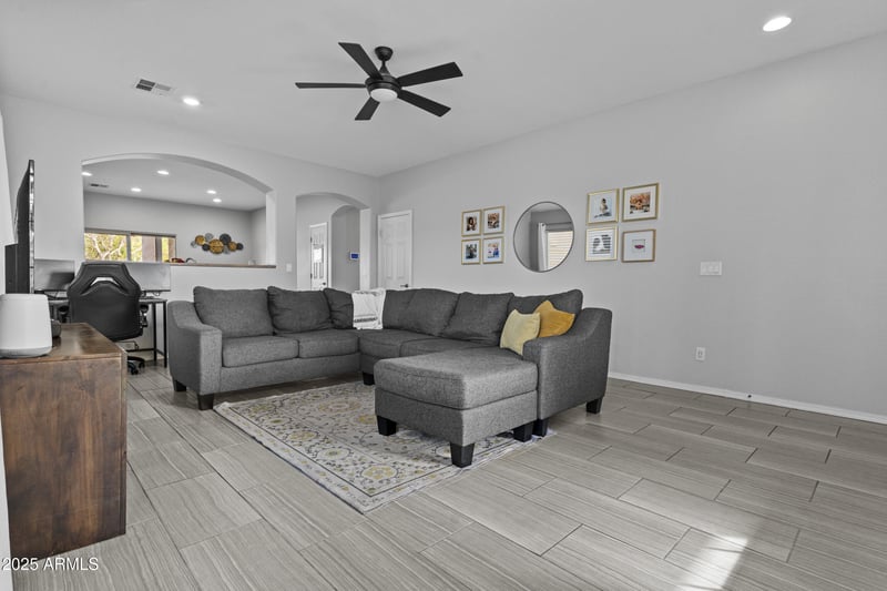 3822 Coach House Dr, Gilbert, AZ 85297