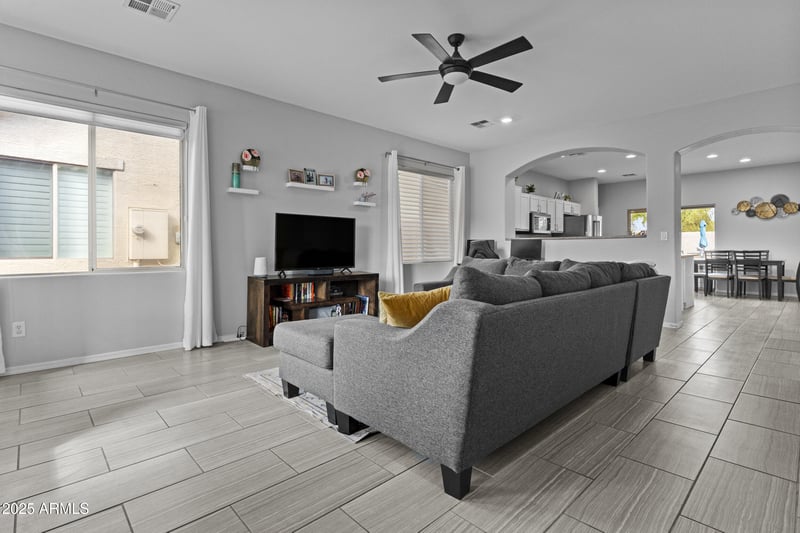3822 Coach House Dr, Gilbert, AZ 85297