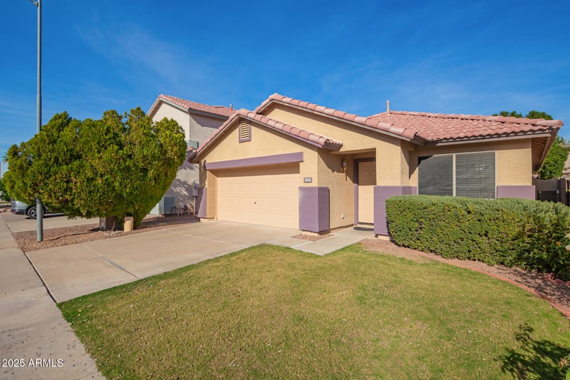 3822 W Fallen Leaf Ln, Glendale, AZ 85310