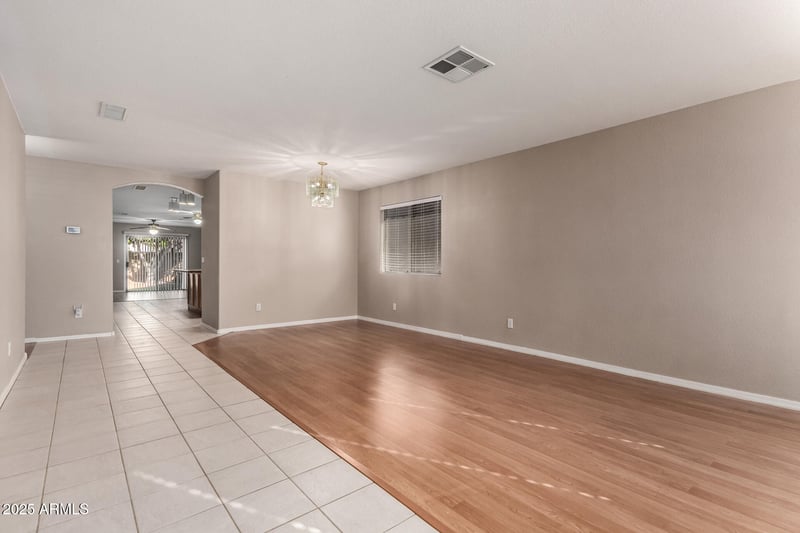 3822 W Fallen Leaf Ln, Glendale, AZ 85310